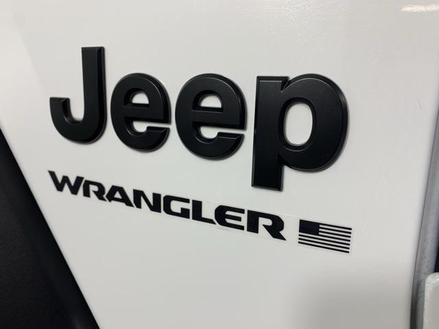 new 2025 Jeep Wrangler car, priced at $46,666