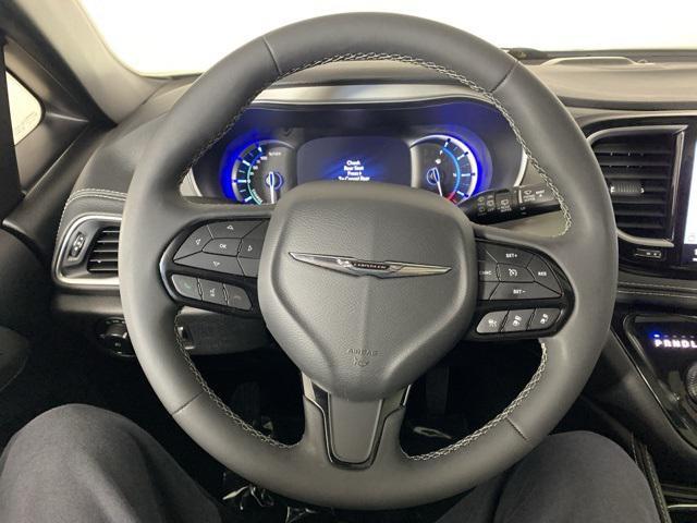 used 2023 Chrysler Pacifica Hybrid car, priced at $26,000