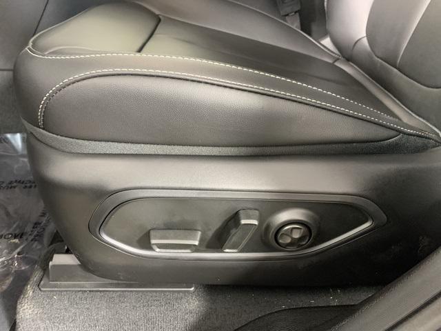 new 2025 Jeep Grand Cherokee L car, priced at $48,553
