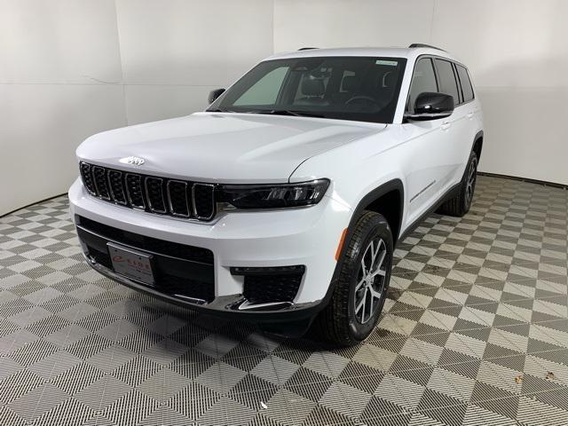 new 2025 Jeep Grand Cherokee L car, priced at $44,700