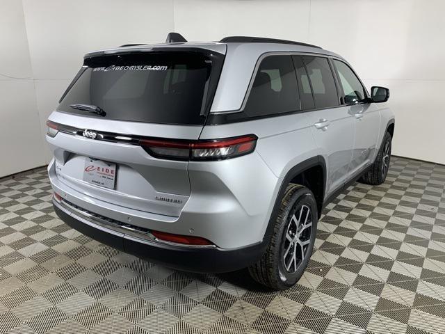 new 2025 Jeep Grand Cherokee car, priced at $42,104