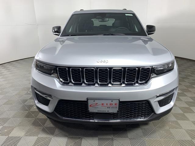 new 2025 Jeep Grand Cherokee car, priced at $42,104