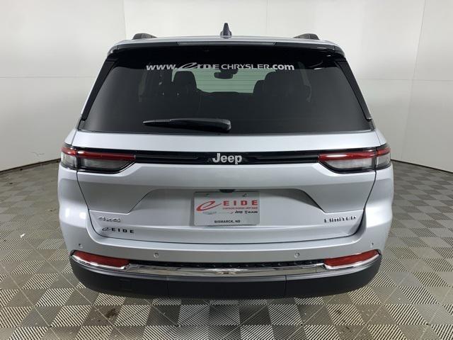 new 2025 Jeep Grand Cherokee car, priced at $42,104