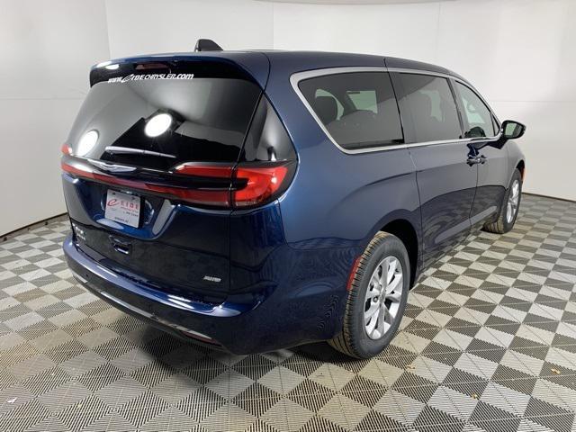 new 2025 Chrysler Pacifica car, priced at $44,011