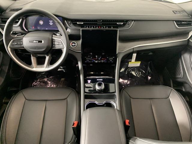 new 2025 Jeep Grand Cherokee car, priced at $45,286