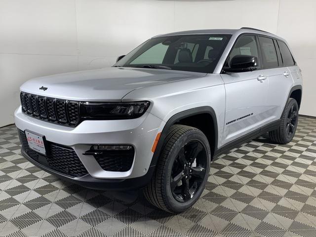 new 2025 Jeep Grand Cherokee car, priced at $49,980