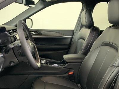 new 2025 Jeep Grand Cherokee car, priced at $49,980