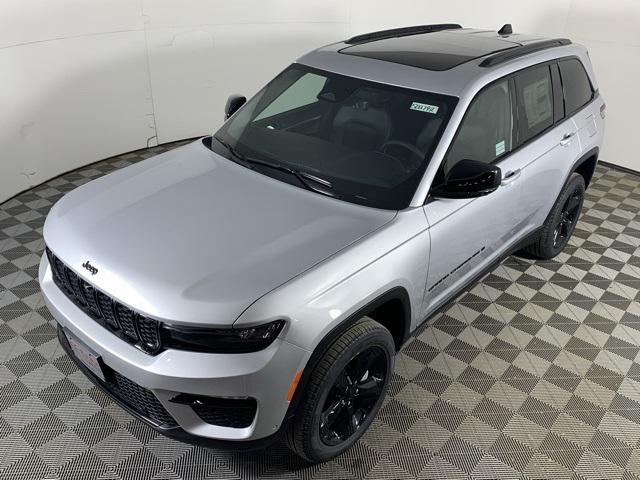 new 2025 Jeep Grand Cherokee car, priced at $49,980