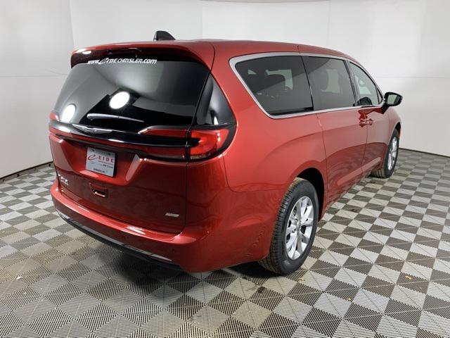 new 2025 Chrysler Pacifica car, priced at $42,511