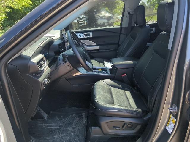 used 2023 Ford Explorer car, priced at $35,000