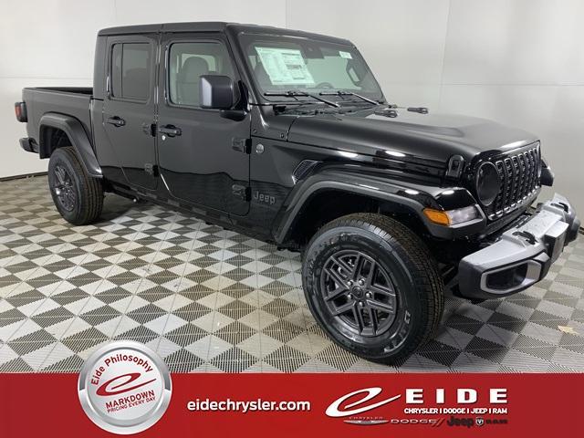 new 2024 Jeep Gladiator car, priced at $48,134