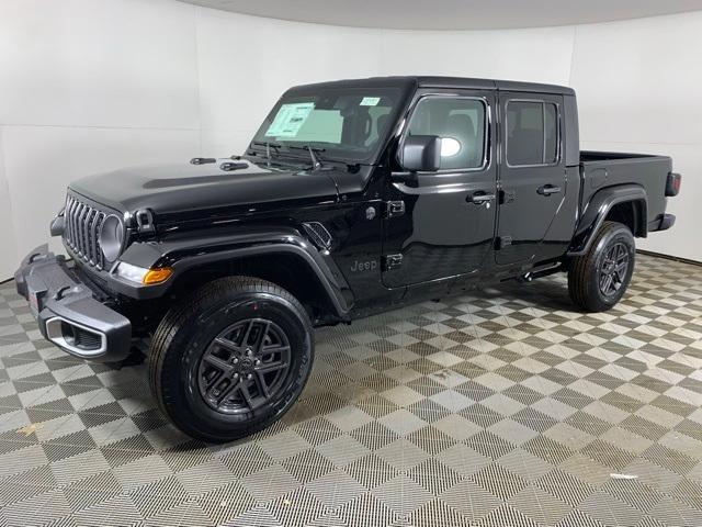 new 2024 Jeep Gladiator car, priced at $45,884