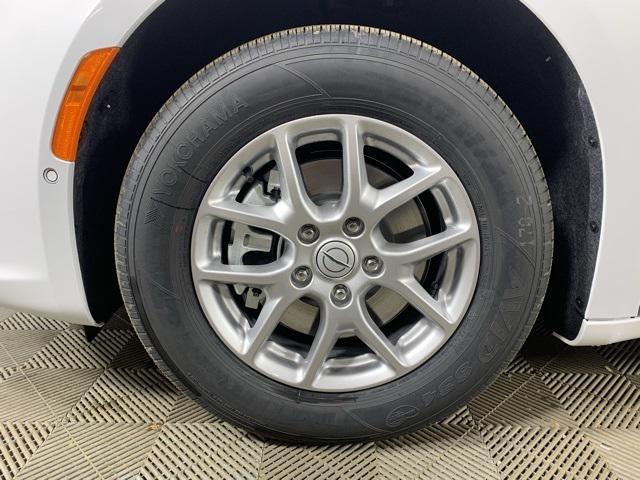 new 2026 Chrysler Pacifica car, priced at $41,293