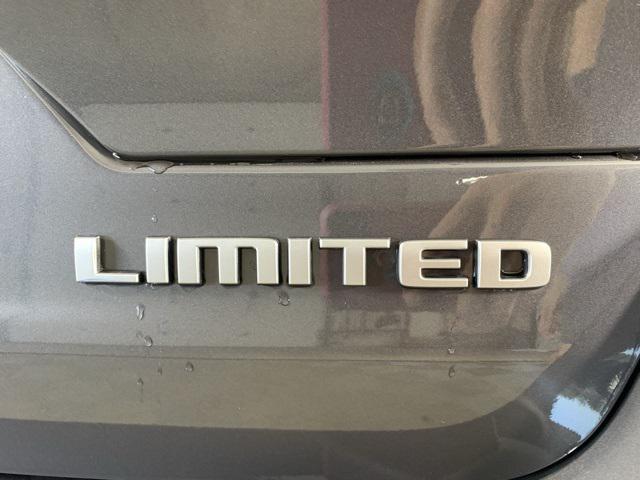 new 2025 Jeep Grand Cherokee car, priced at $48,109