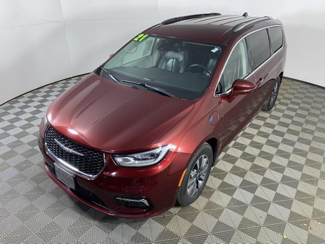 used 2021 Chrysler Pacifica Hybrid car, priced at $20,000