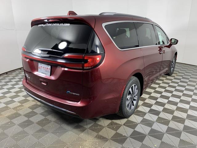 used 2021 Chrysler Pacifica Hybrid car, priced at $20,000