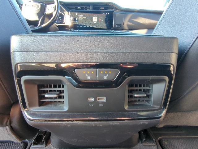 used 2022 GMC Sierra 1500 car, priced at $40,000