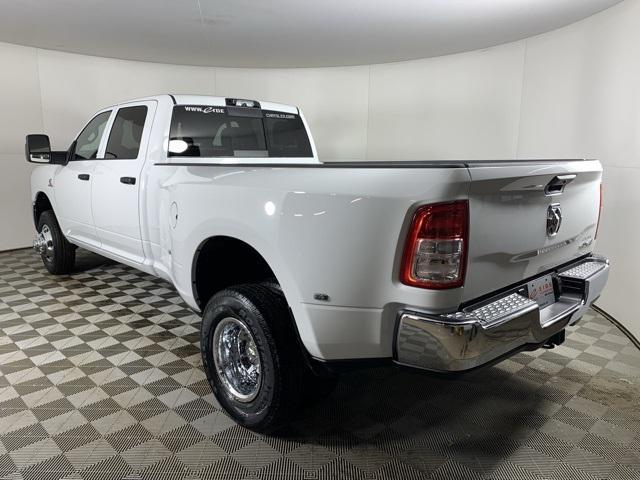 new 2024 Ram 3500 car, priced at $62,924