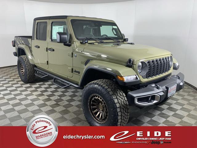 new 2025 Jeep Gladiator car, priced at $50,699