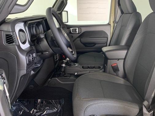 new 2025 Jeep Gladiator car, priced at $43,134