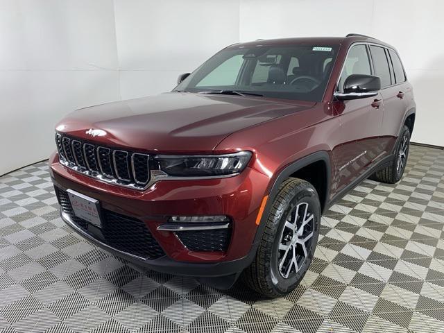 new 2025 Jeep Grand Cherokee car, priced at $43,790