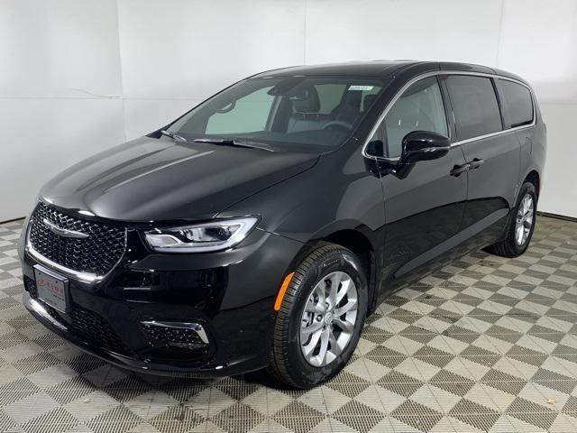 new 2026 Chrysler Pacifica car, priced at $43,751