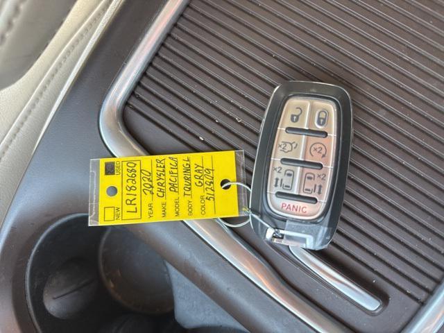 used 2020 Chrysler Pacifica car, priced at $17,500