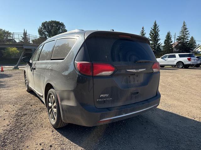 used 2020 Chrysler Pacifica car, priced at $17,500