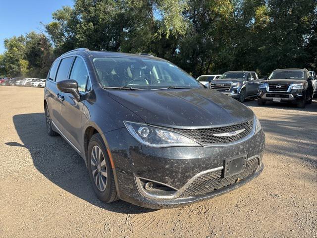 used 2020 Chrysler Pacifica car, priced at $17,500
