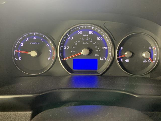 used 2012 Hyundai Santa Fe car, priced at $6,000