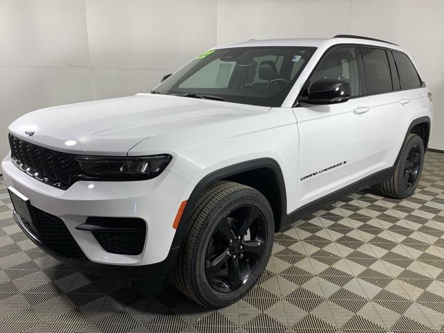 used 2022 Jeep Grand Cherokee car, priced at $31,500
