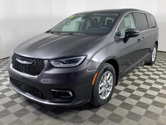 used 2023 Chrysler Pacifica car, priced at $24,500