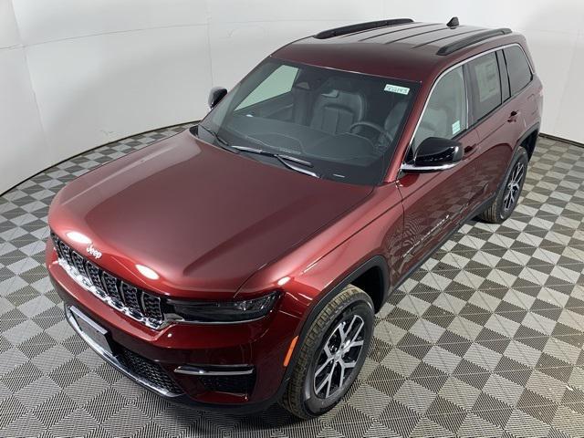 new 2025 Jeep Grand Cherokee car, priced at $42,376