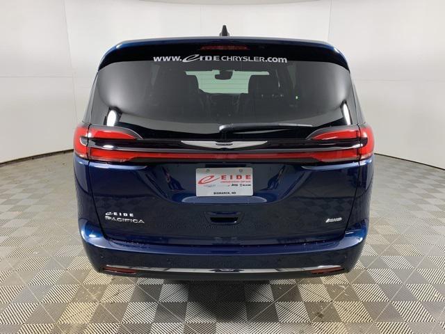 new 2025 Chrysler Pacifica car, priced at $43,725