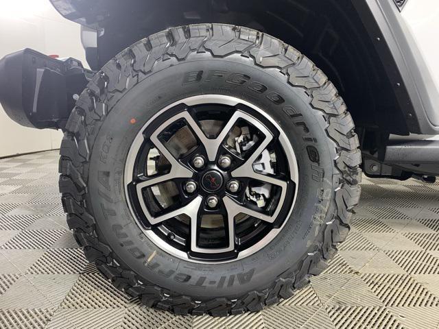 new 2025 Jeep Wrangler car, priced at $54,582