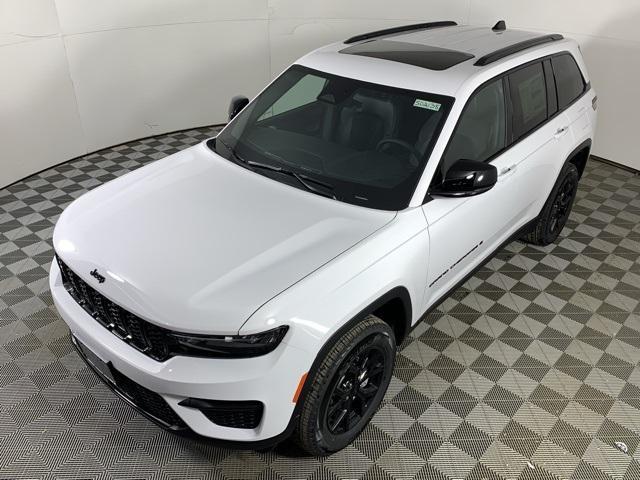 new 2025 Jeep Grand Cherokee car, priced at $41,435