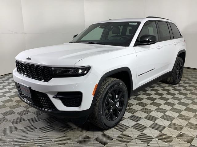 new 2025 Jeep Grand Cherokee car, priced at $41,435