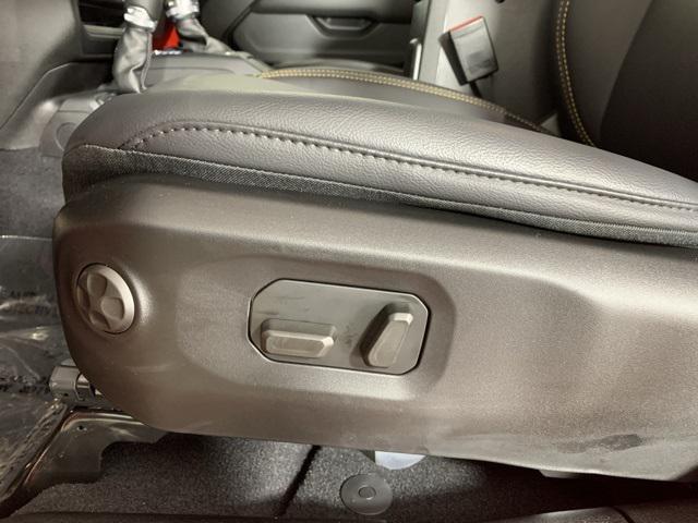 new 2025 Jeep Wrangler car, priced at $50,215