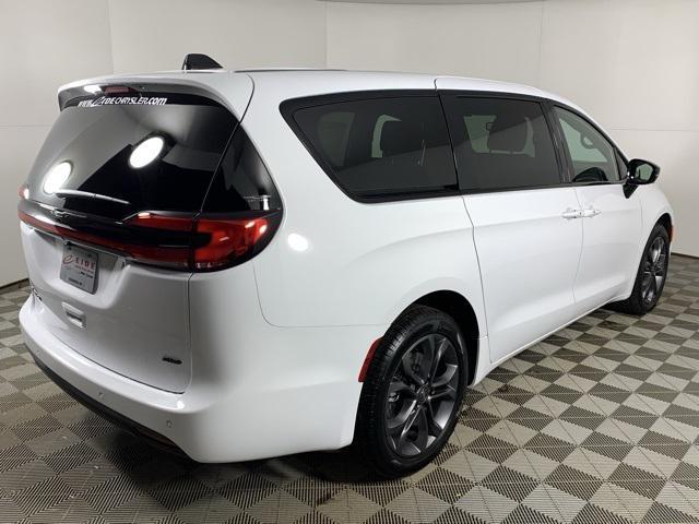 new 2026 Chrysler Pacifica car, priced at $44,684