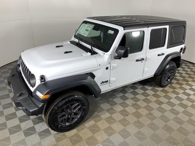 new 2025 Jeep Wrangler car, priced at $45,112