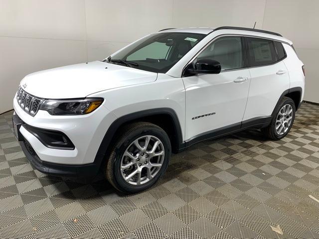 new 2024 Jeep Compass car, priced at $29,826