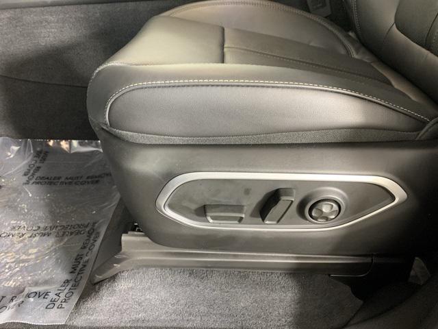 new 2025 Jeep Wagoneer L car, priced at $69,654