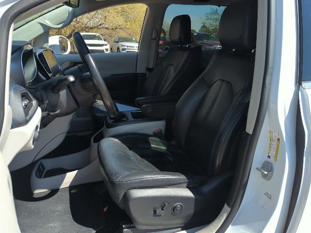 used 2021 Chrysler Pacifica Hybrid car, priced at $23,000