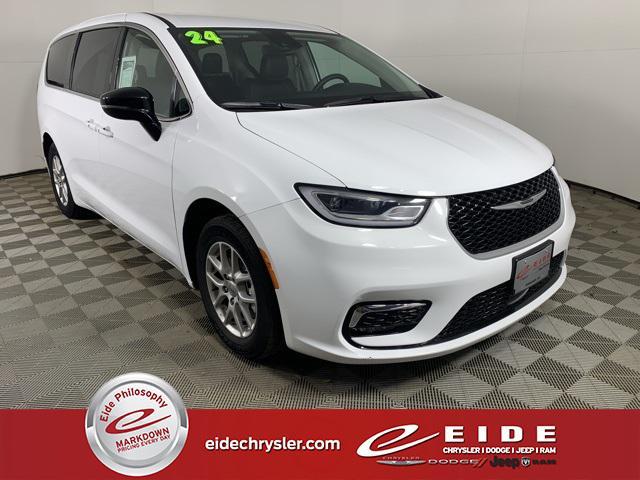 used 2024 Chrysler Pacifica car, priced at $28,000
