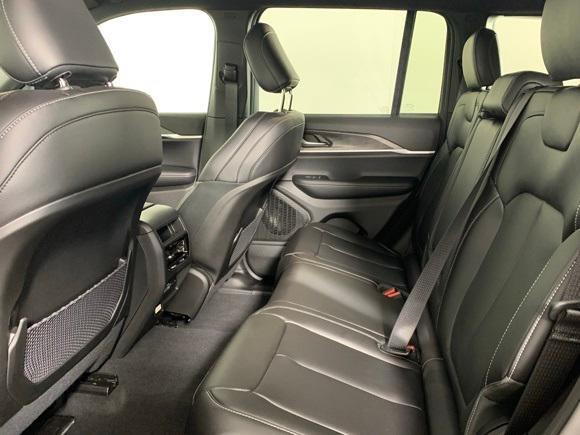 new 2025 Jeep Grand Cherokee car, priced at $42,742