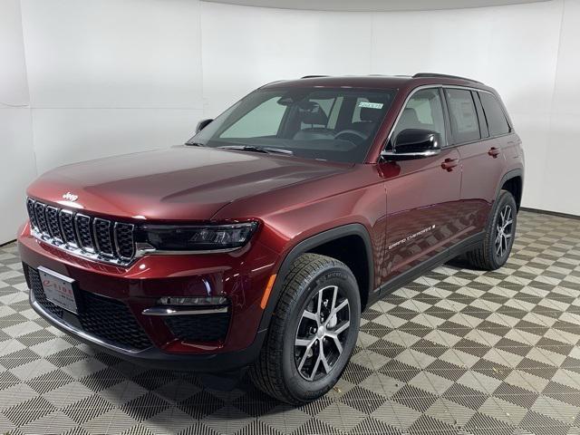 new 2025 Jeep Grand Cherokee car, priced at $42,742