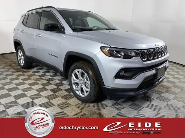 new 2024 Jeep Compass car, priced at $30,334