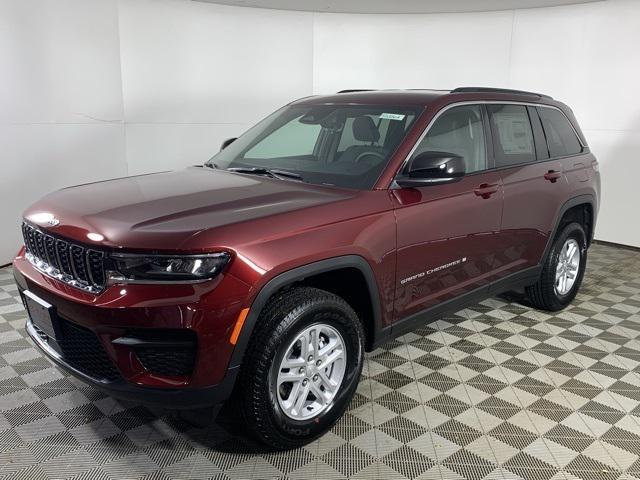 new 2025 Jeep Grand Cherokee car, priced at $35,799