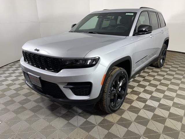 new 2024 Jeep Grand Cherokee car, priced at $39,538