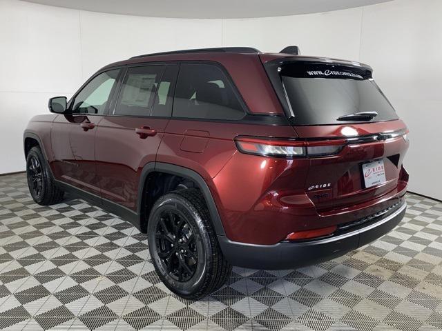 new 2025 Jeep Grand Cherokee car, priced at $40,305